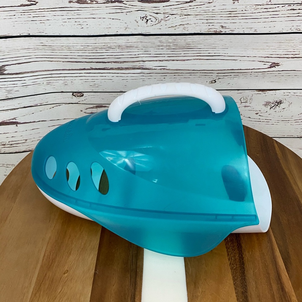🦄 3/$15 sale! Munchkin Bath Toy Scoop - Picture 3 of 7